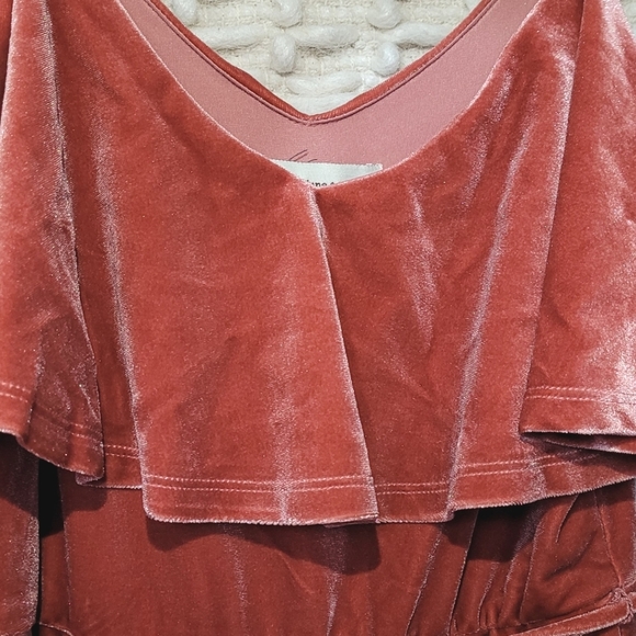 June & Hudson velvet dress ❤ - Picture 3 of 6